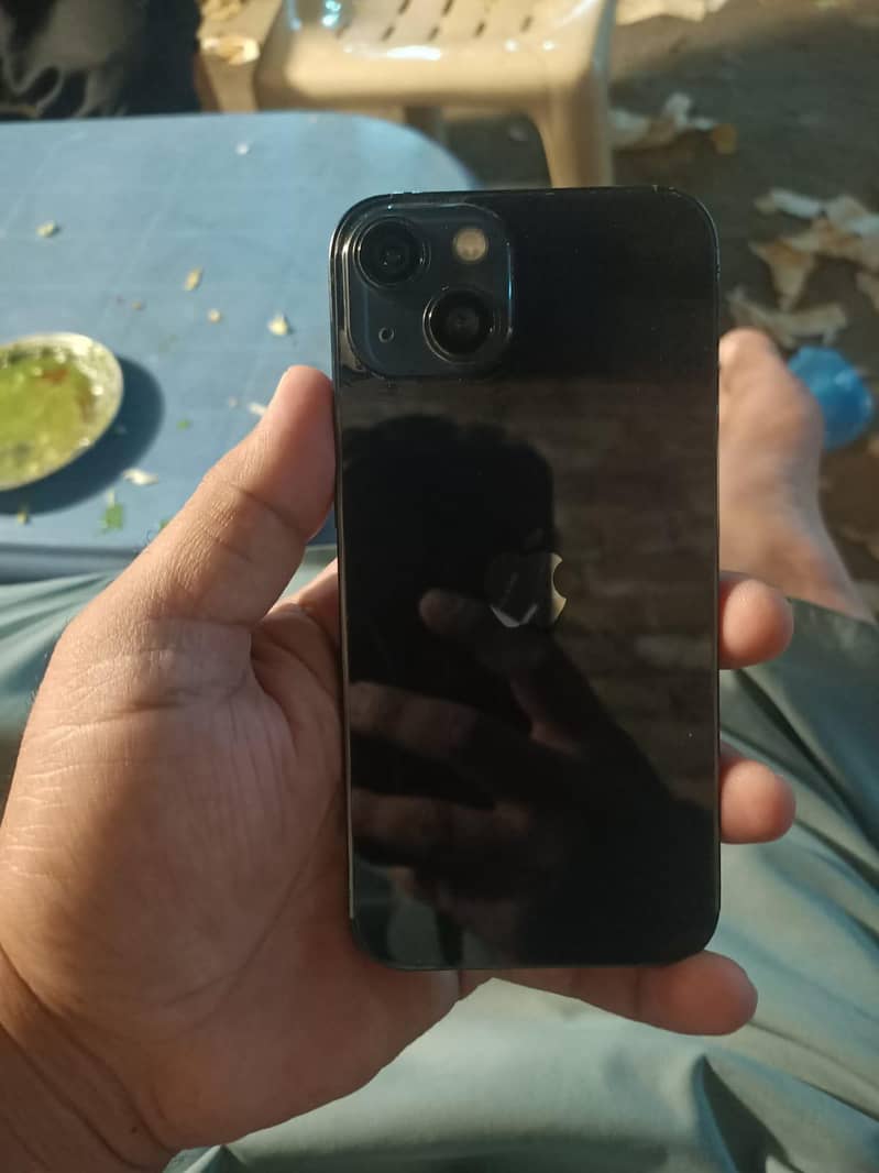 Apple iPhone 13 1