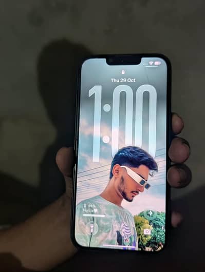 Apple iPhone 13