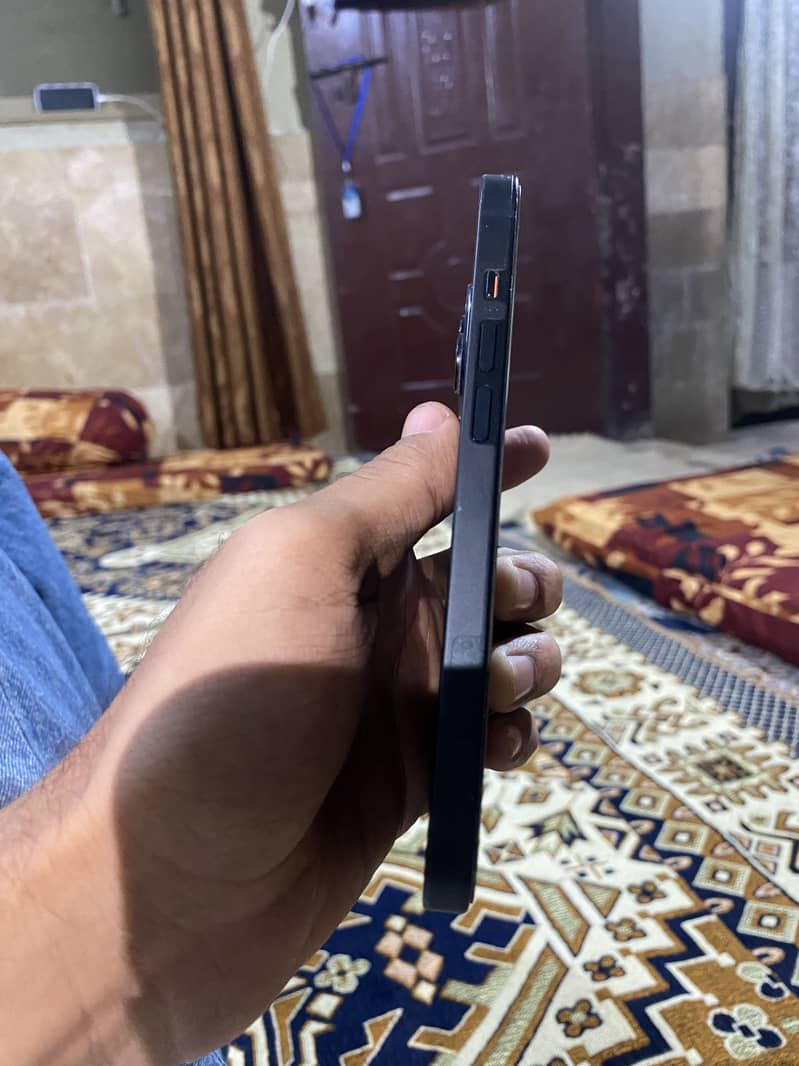 Apple iPhone 14 2