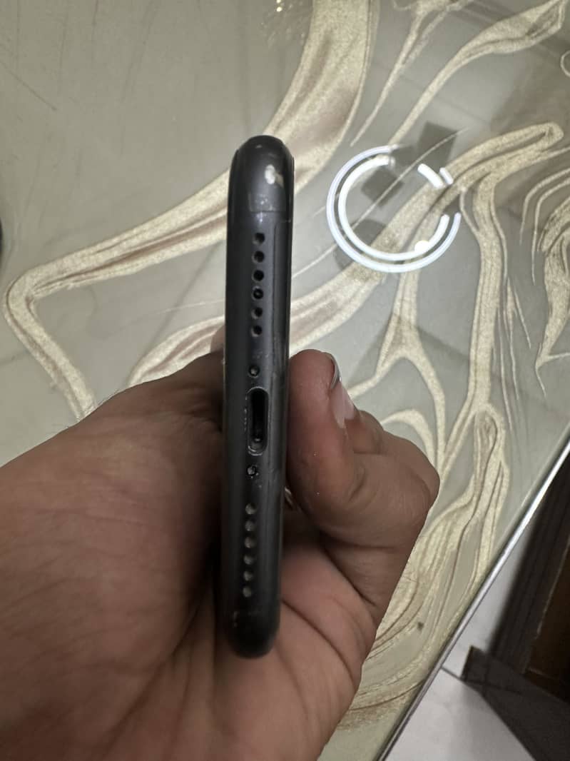 Apple iPhone 11 2
