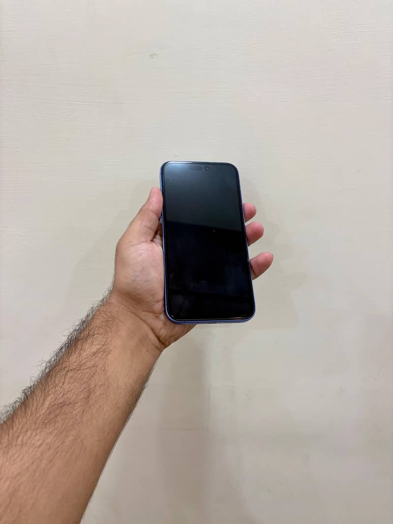 iPhone 16 Plus 7
