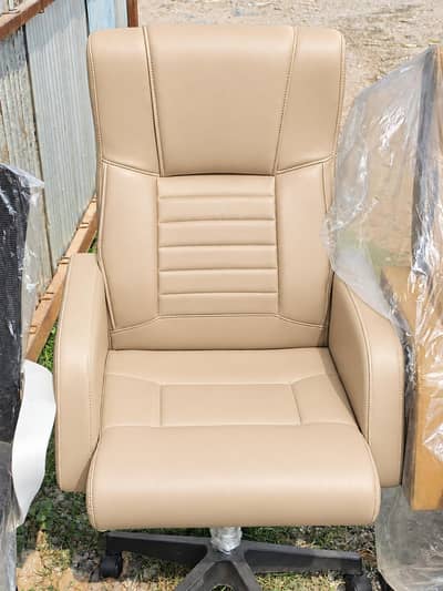 Boss chair Urgent sell