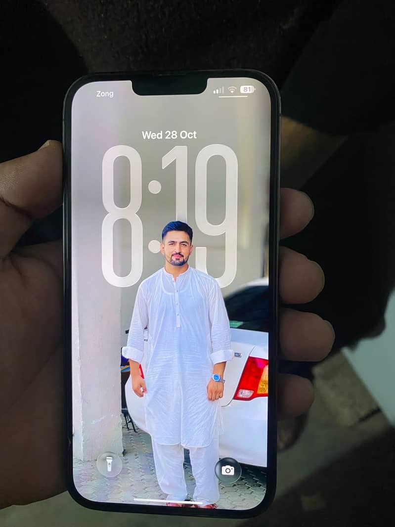 Apple iPhone 13 Pro Max 2