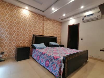 One bedroom bed daily basis laxusry short stay apartment available for rent in bahria town