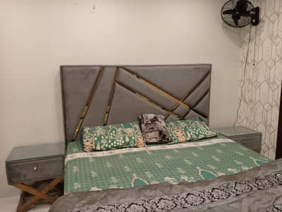 One bedroom daily basis laxusry apartment short stay apartment available for rent in bahria town