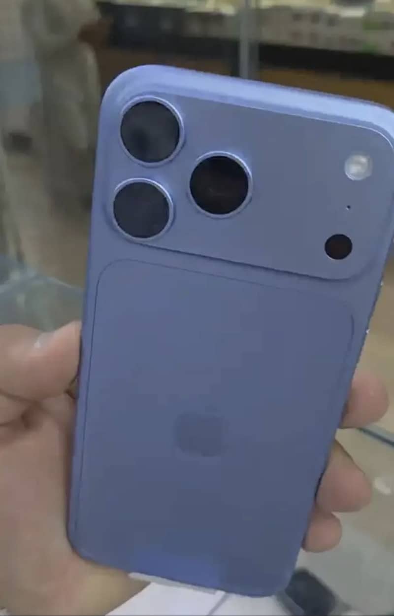 Apple iPhone 18 Pro Max 1