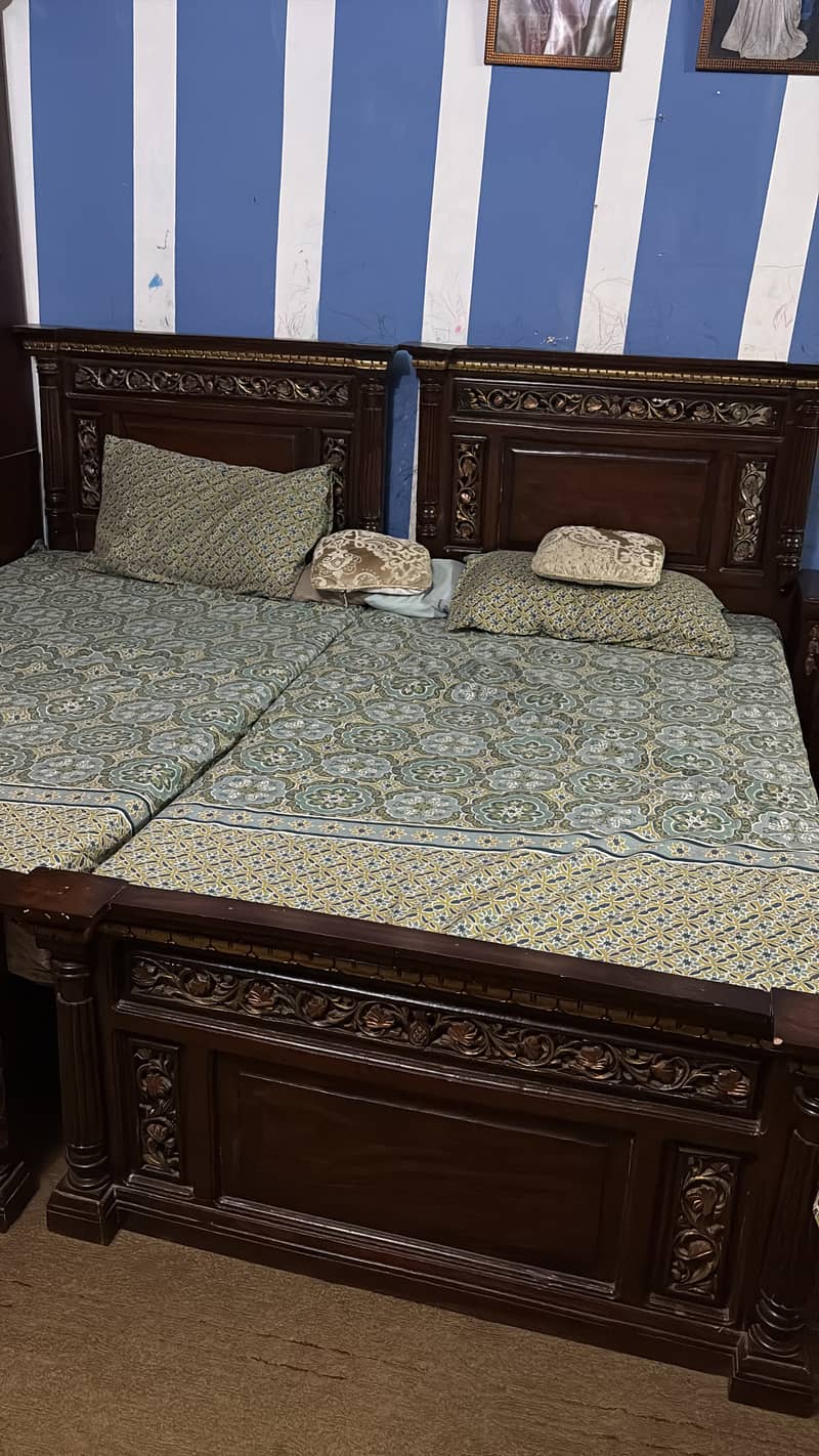Single beds 0