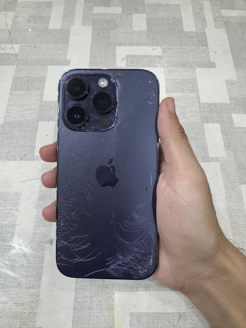 Apple iPhone 14 Pro 3