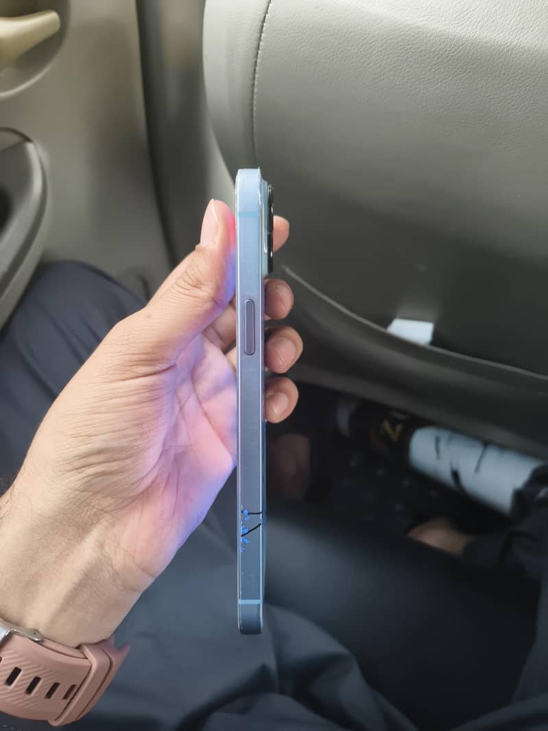 Apple iPhone 14 plus 3