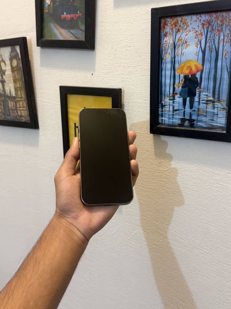 Apple iPhone 15 Pro 7