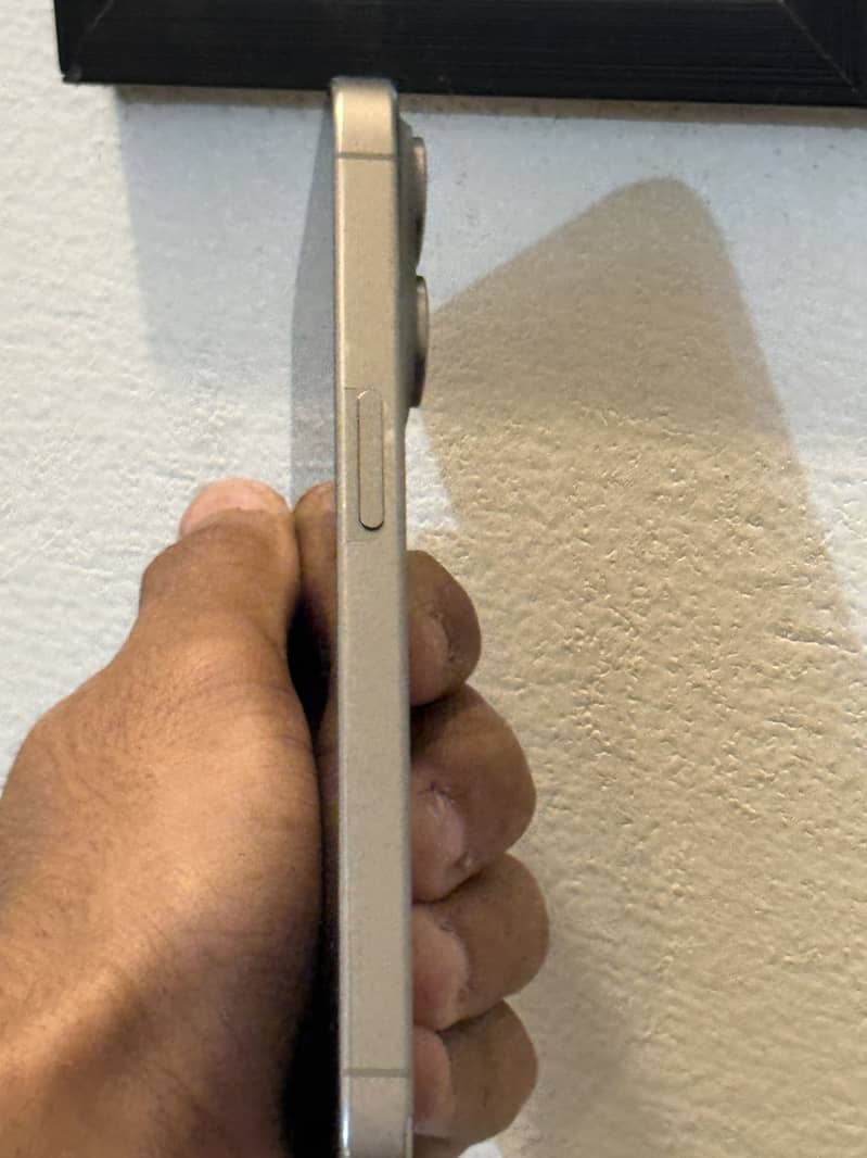 Apple iPhone 15 Pro 12