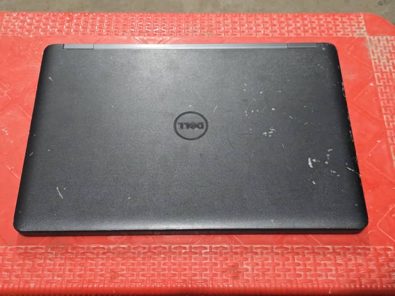 Dell latitude E5550 0