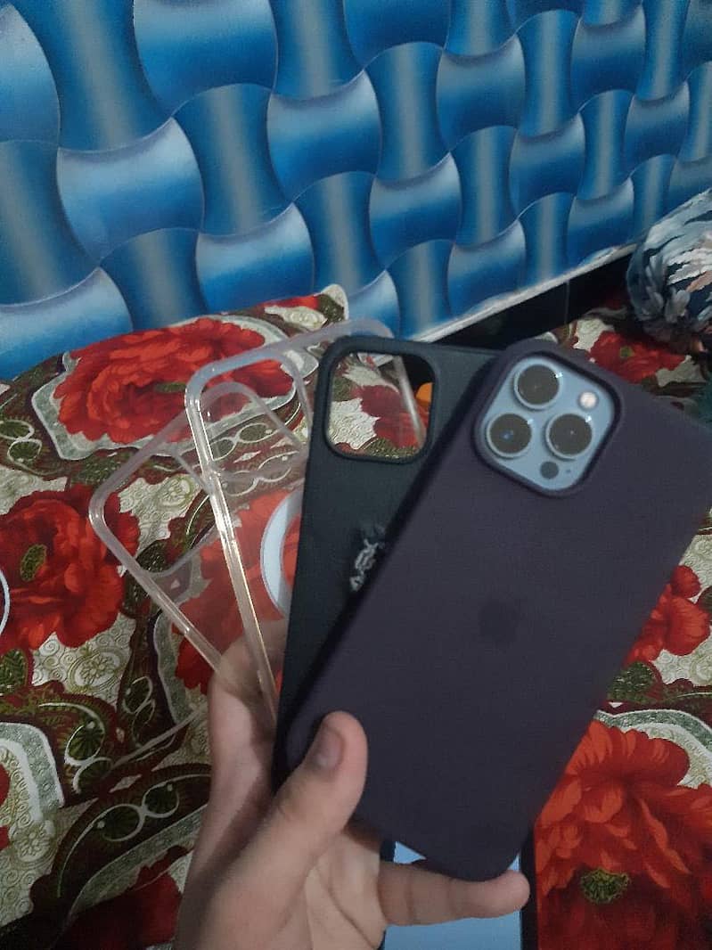 Apple iPhone 13 Pro Max 3
