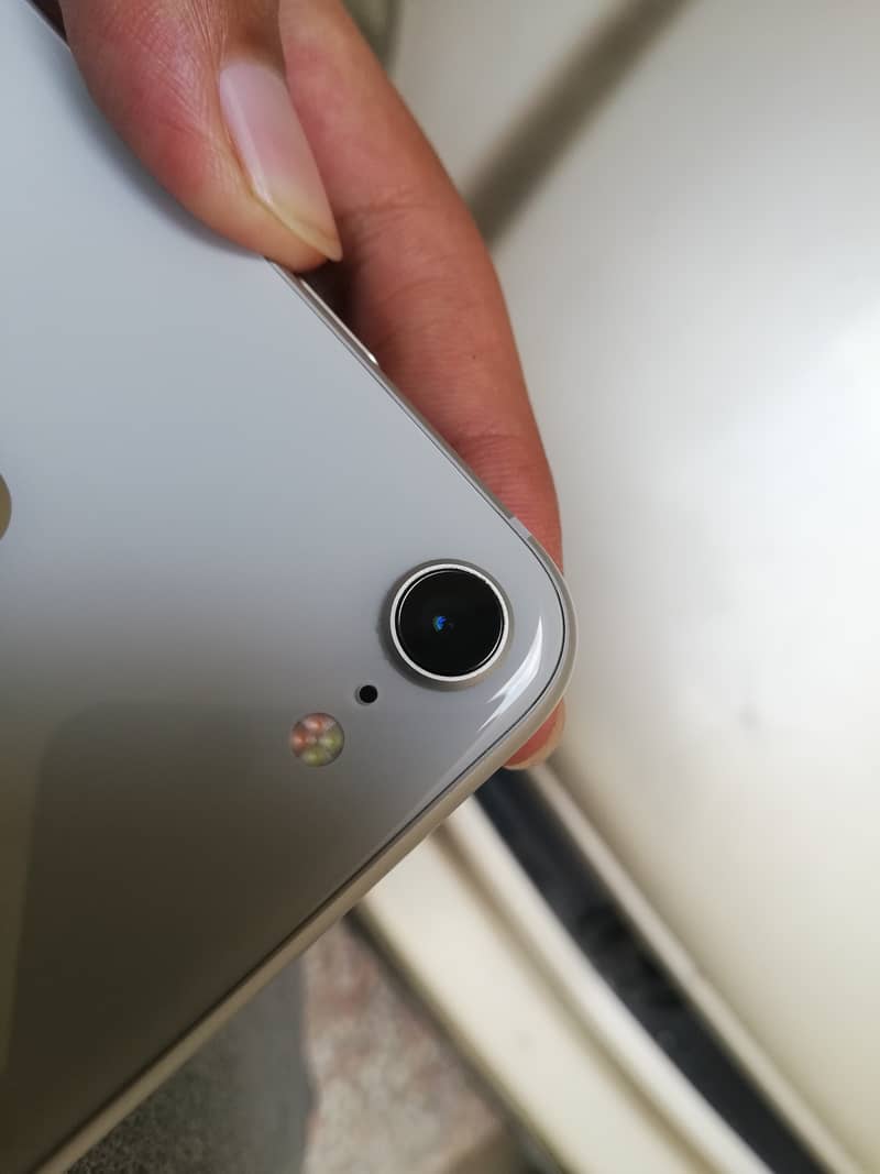 Apple iPhone 8 4