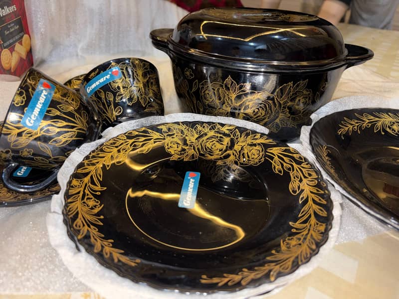 Marble dinner set 1
