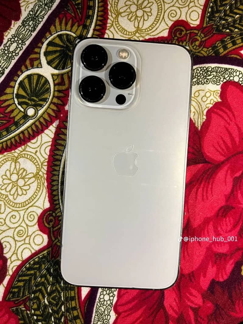 Apple iPhone 13 Pro 0