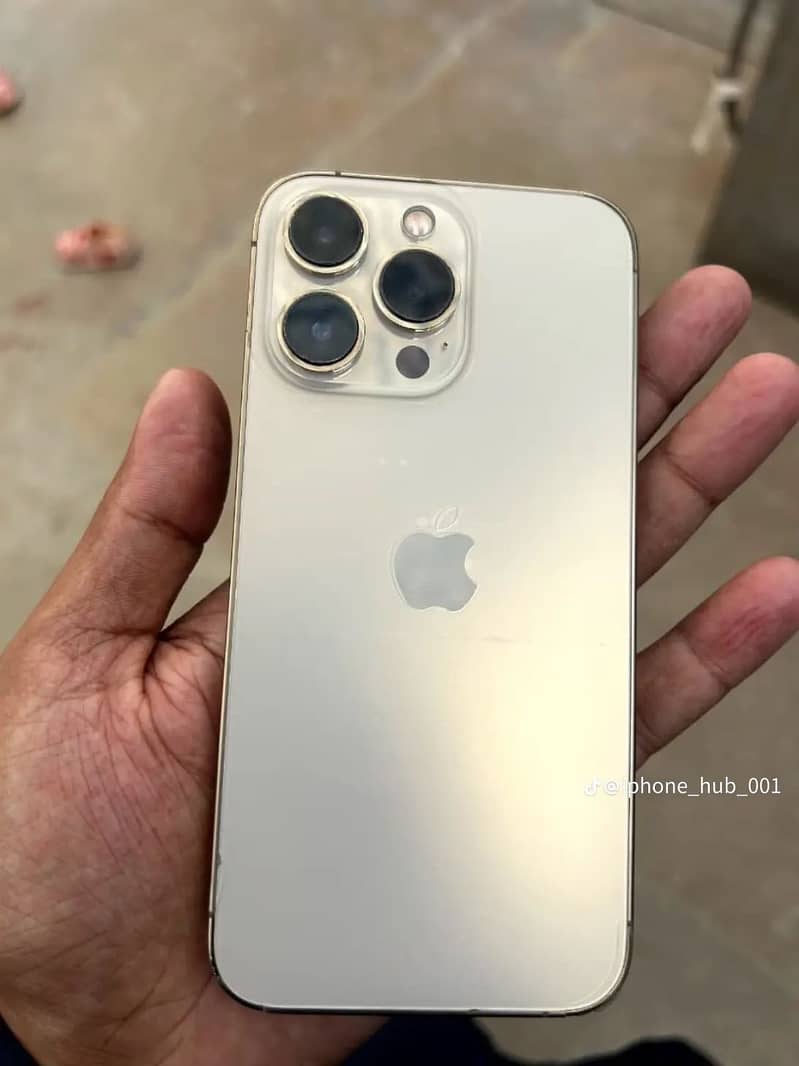 Apple iPhone 13 Pro 3