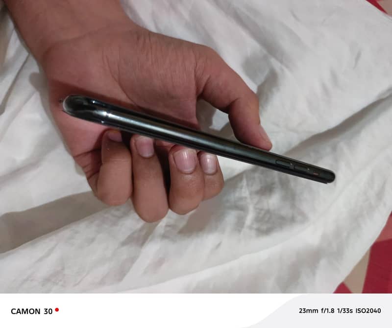 Apple iPhone 11 Pro Max 1