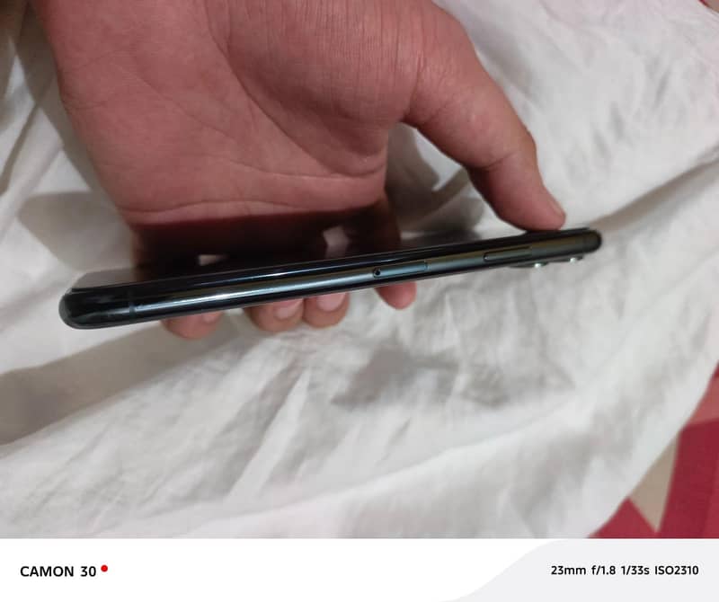 Apple iPhone 11 Pro Max 3