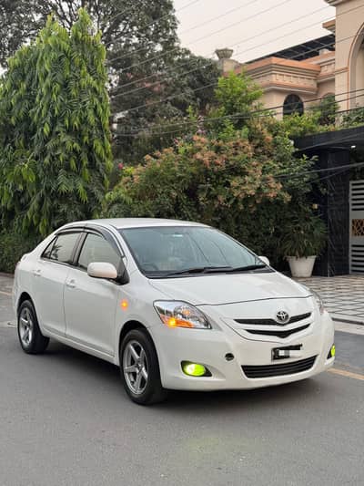 Toyota Belta 2006
