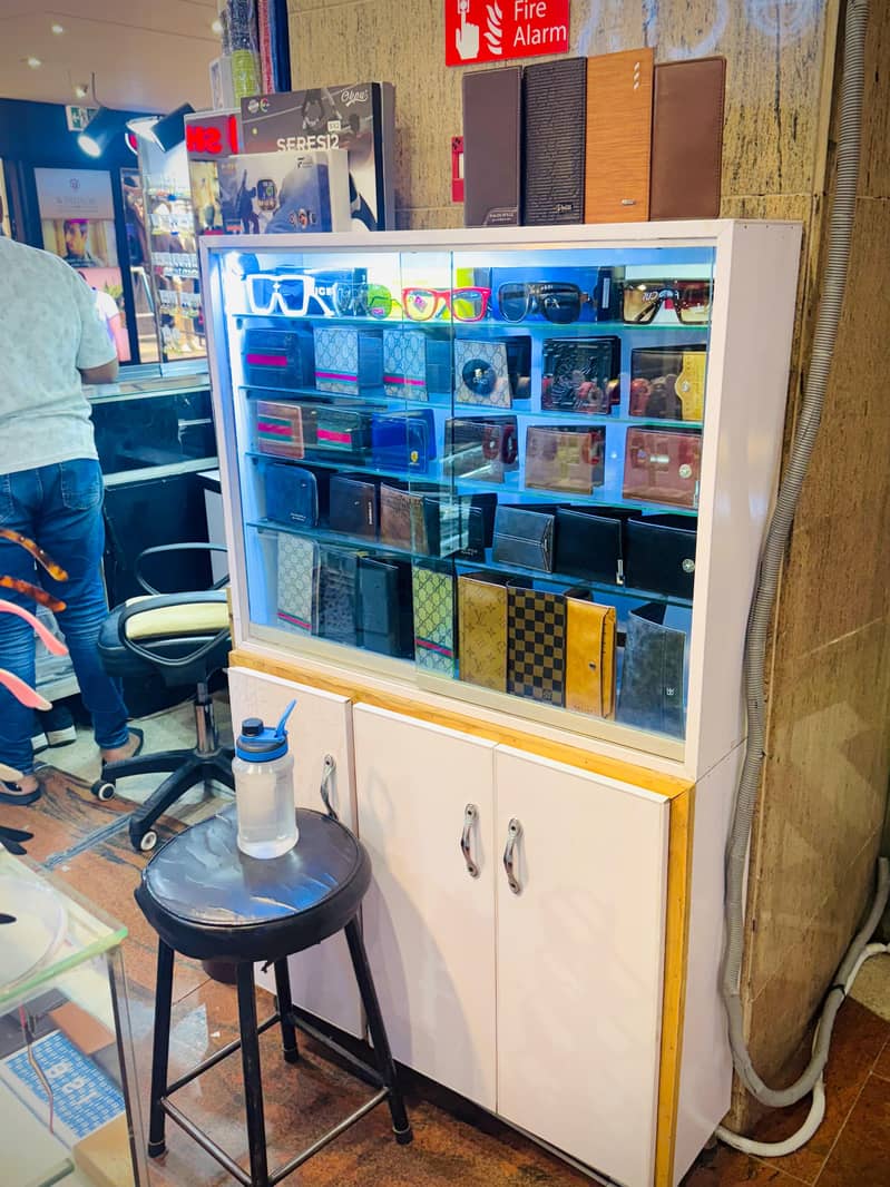 full shop counters 3