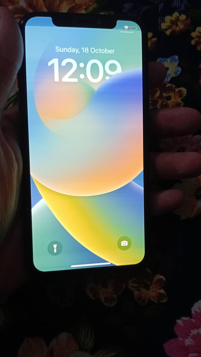 Apple iPhone X 4