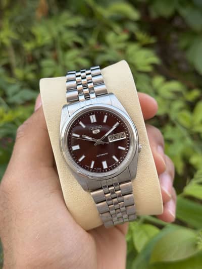 Vintage Seiko 5 Automatic WristWatch
