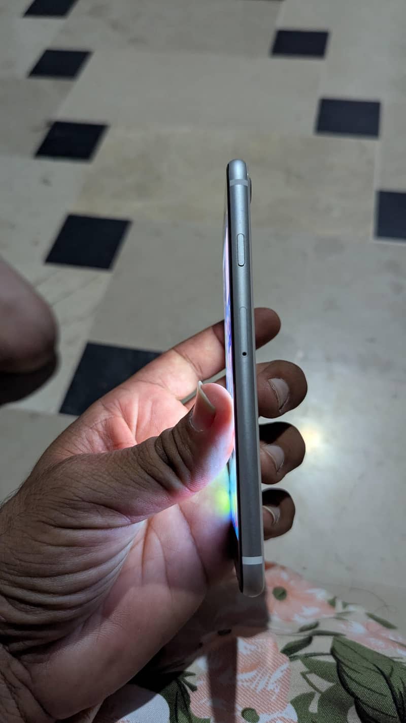 Apple iPhone SE 5