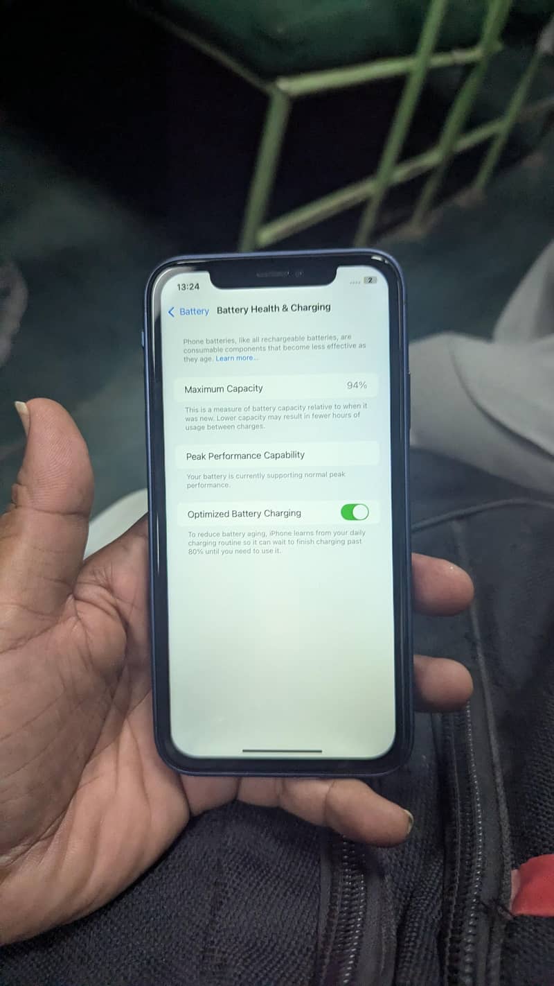 Apple iPhone SE 13
