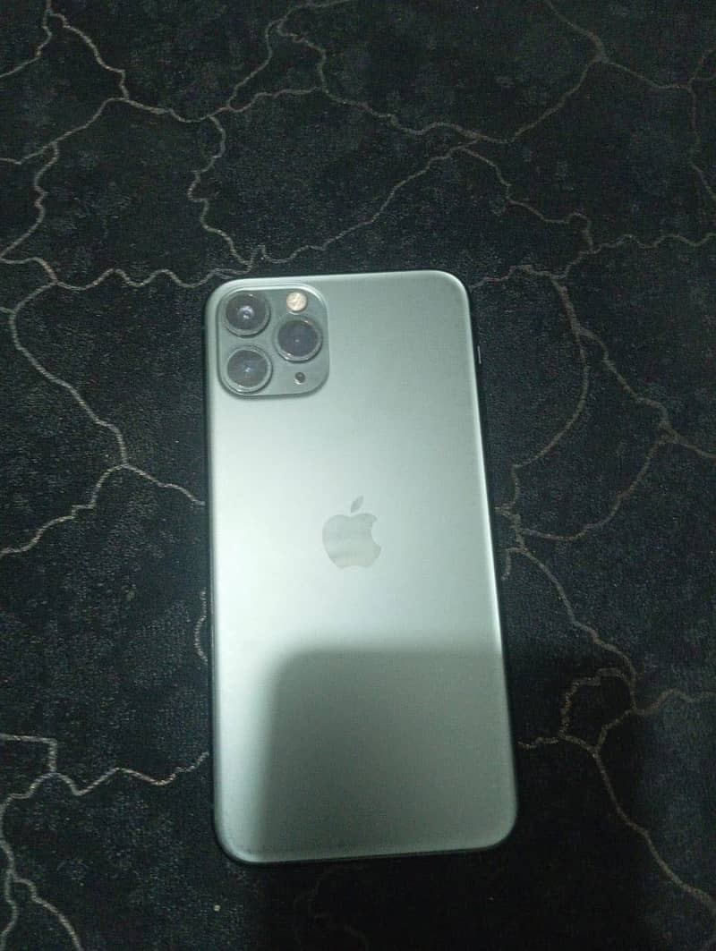 Apple iPhone 11 Pro 2