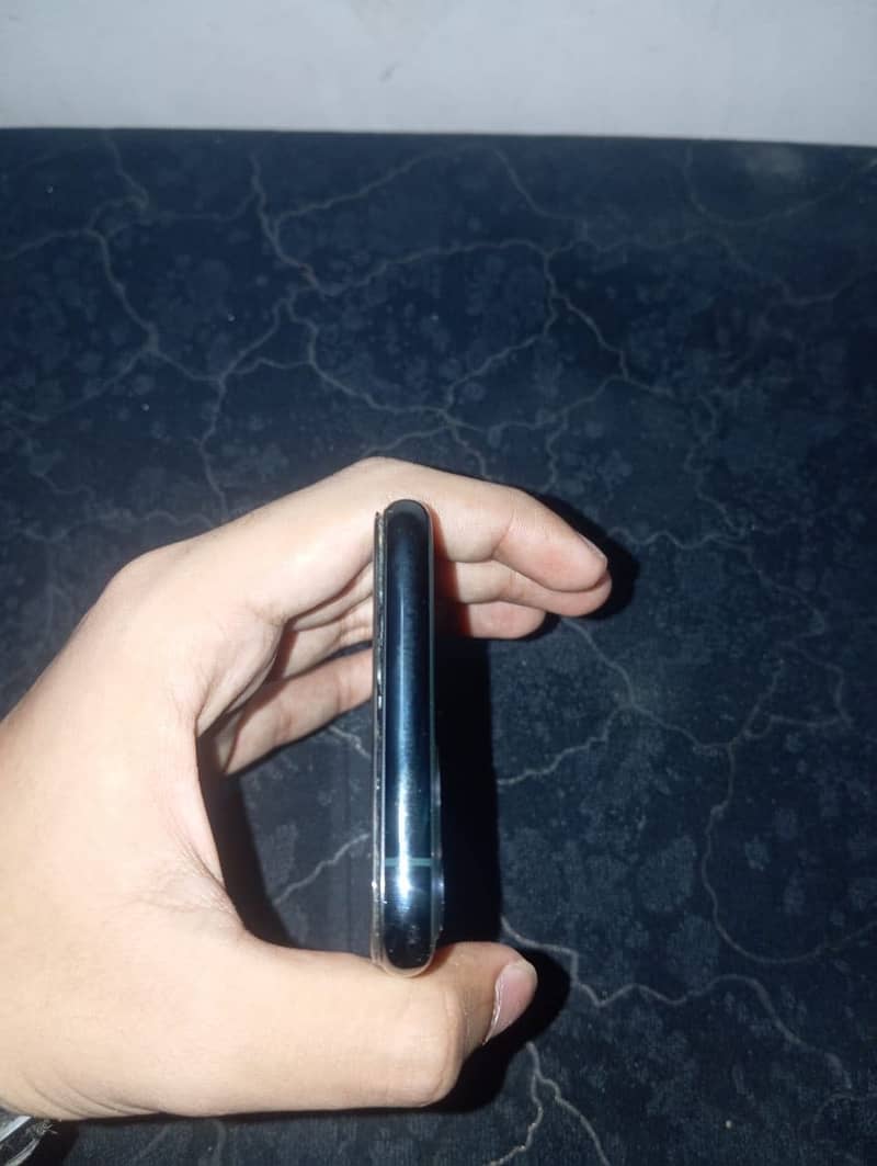 Apple iPhone 11 Pro 5