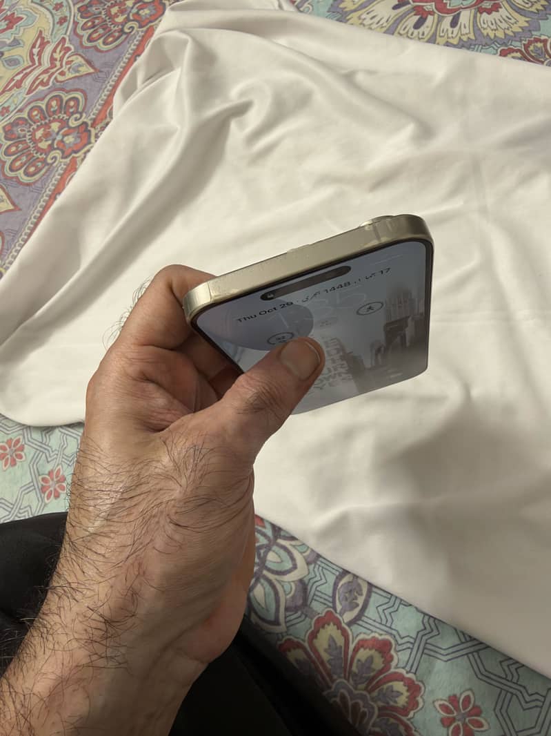 Apple iPhone 15 Pro Max 5