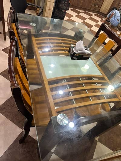 Dining table for sale