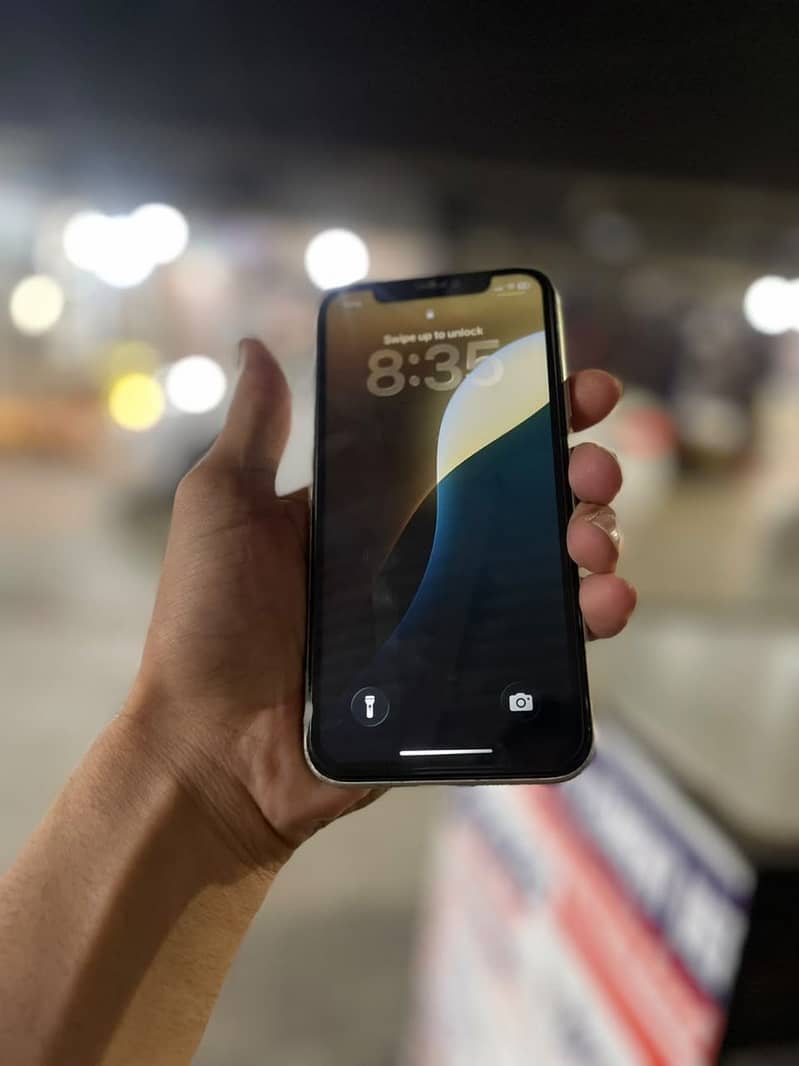 iPhone 11 3