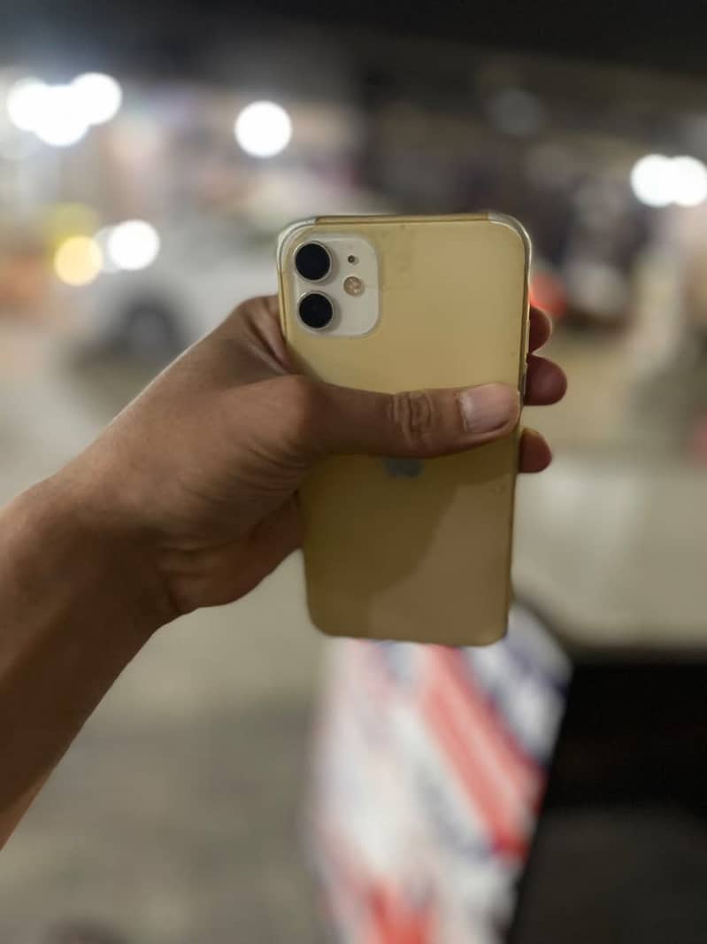iPhone 11 6