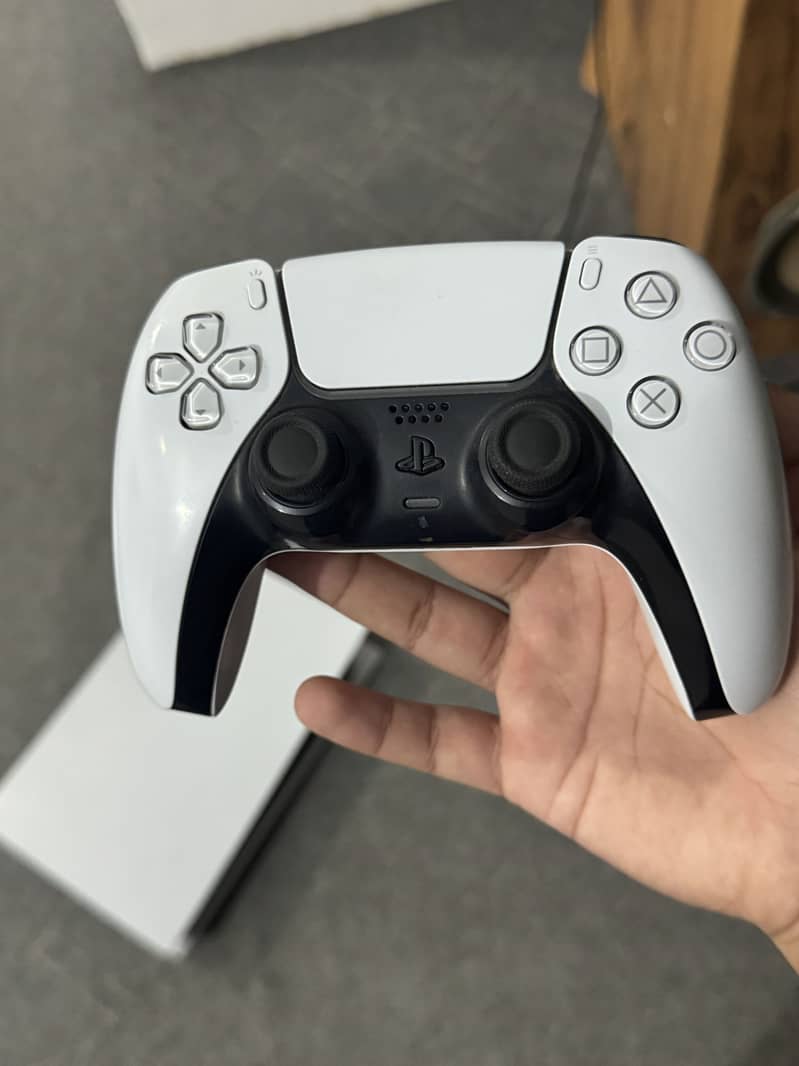 PS5 DualSense Controller - Original 0