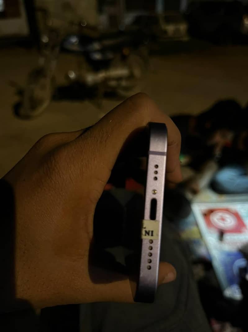 Apple iPhone 12 1