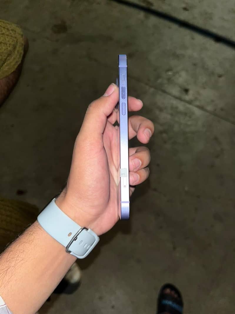 Apple iPhone 12 2
