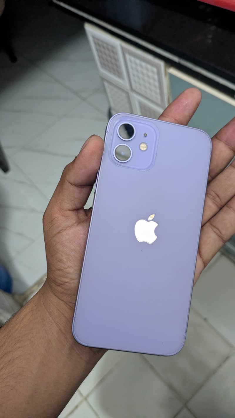Apple iPhone 12 2