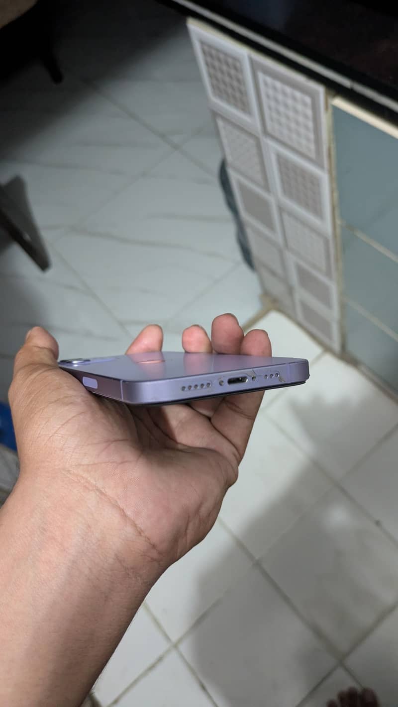 Apple iPhone 12 5