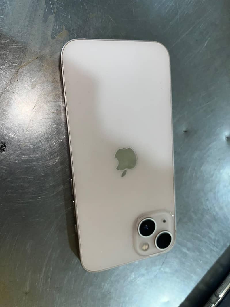 Apple iPhone 13 0