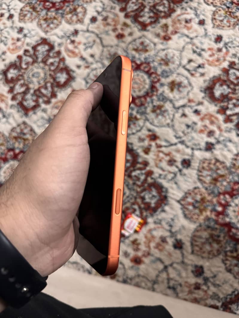 iPhone 17 Pro Max 3