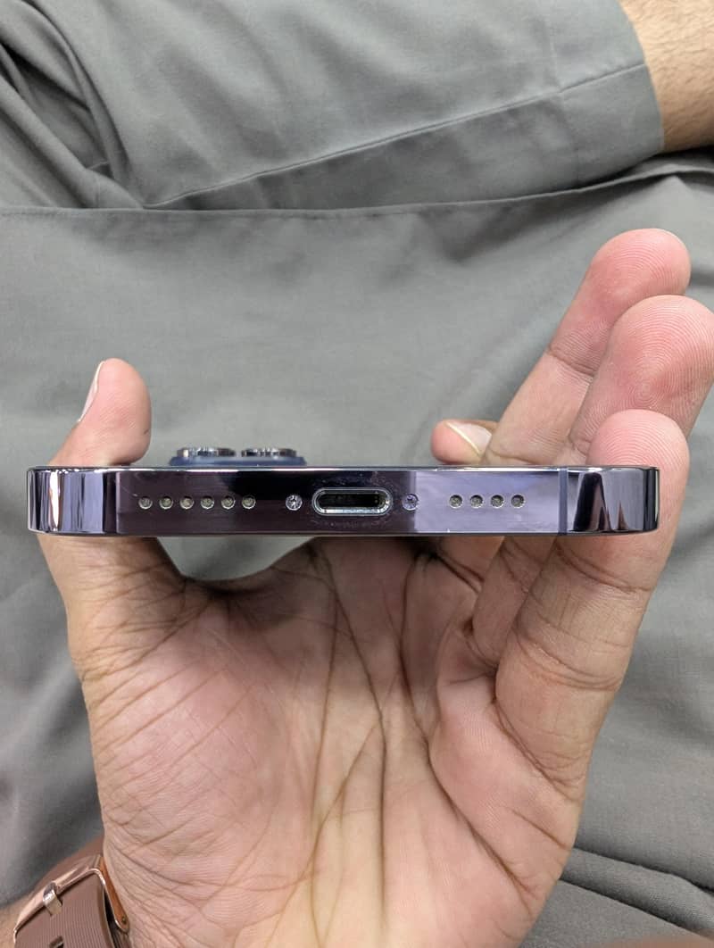 Apple iPhone 14 Pro Max 7