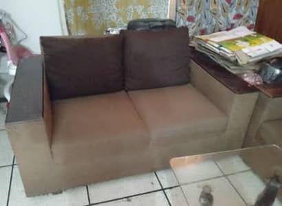 7 seater sofa 1 table