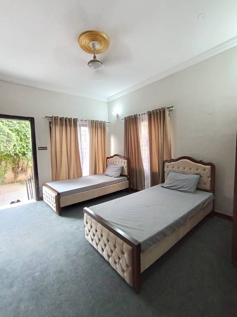 Premium Rooms Available – Daily & Weekly Basis - Islamabad F10 - Rooms ...