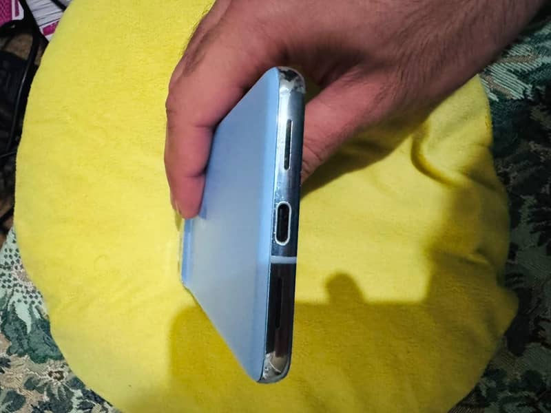 Google Pixel 8 Pro 10