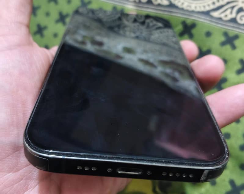 Apple iPhone 13 Pro 3