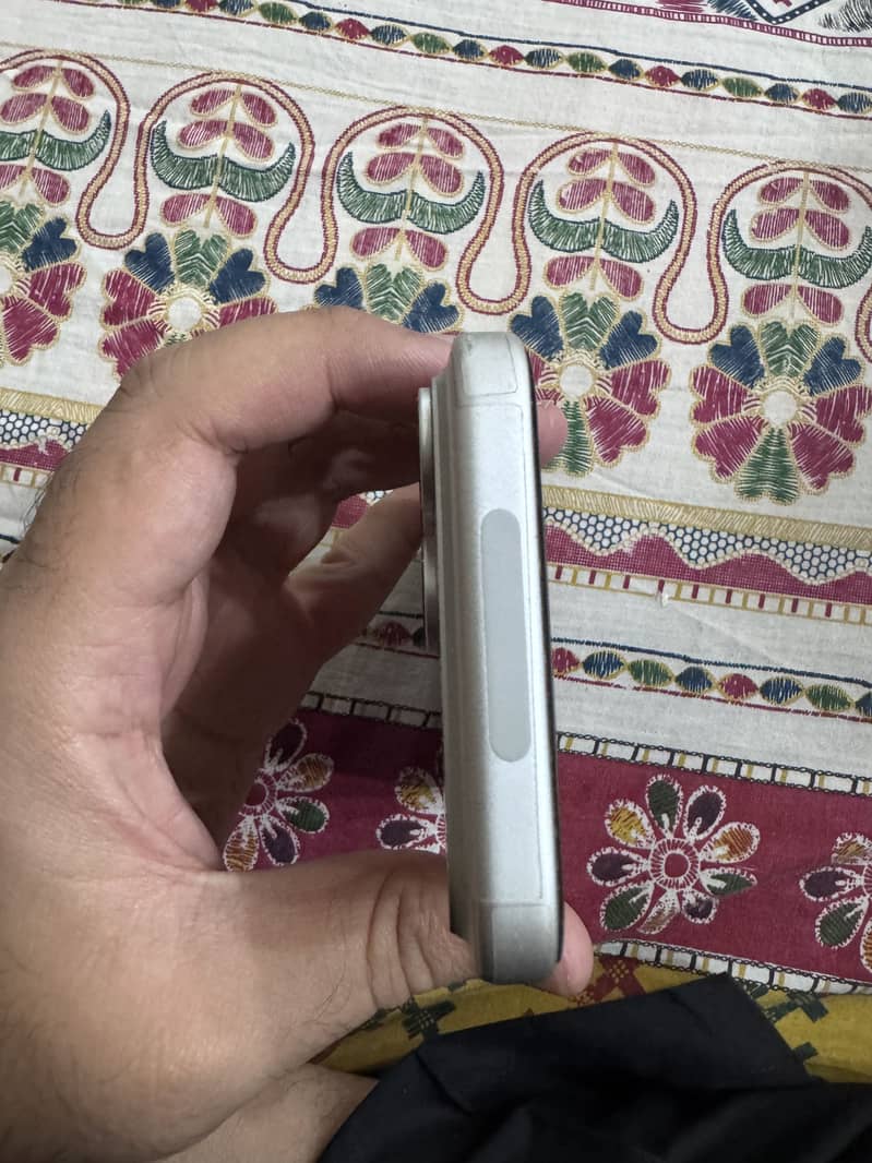 Apple iPhone 17 Pro Max 3