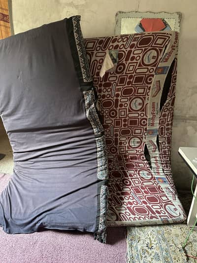 2 single bed with mattres