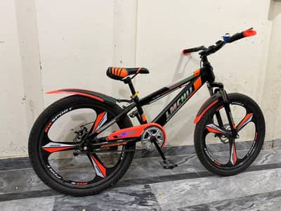 Almost Brand New Bicycle | Disc Brakes Front & Rear | Front Suspension